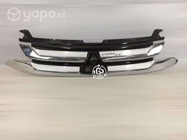 Máscara Mitsubishi outlander 2016-2020