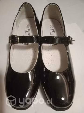 Zapatos de mujer. 37