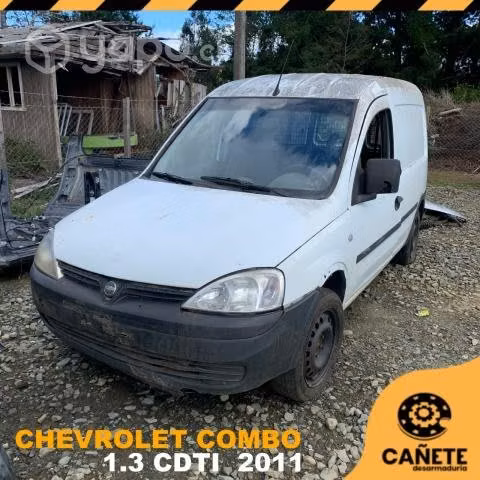 Máscara Chevrolet Combo 1.3 CDTI 2011