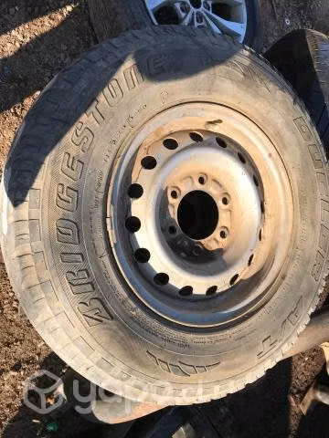 Llanta de fierro c/neumatico 23575R15 Chv Dmax
