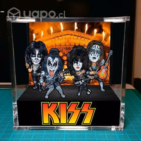 Kiss cubo diorama