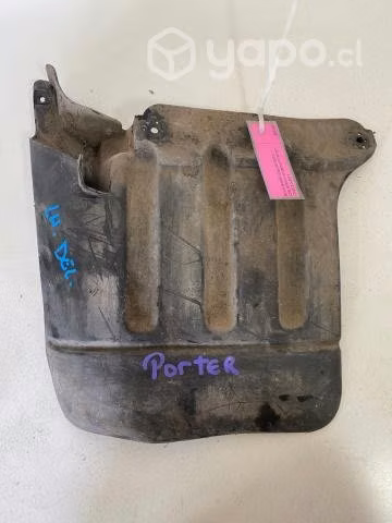 Bota barro delantero izq Hyundai Porter CRDI 2011