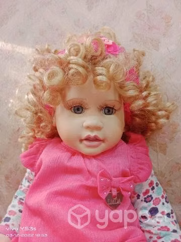 Muñeca colecciónable realista - Imagen 2