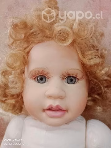 Muñeca colecciónable realista - Imagen 4