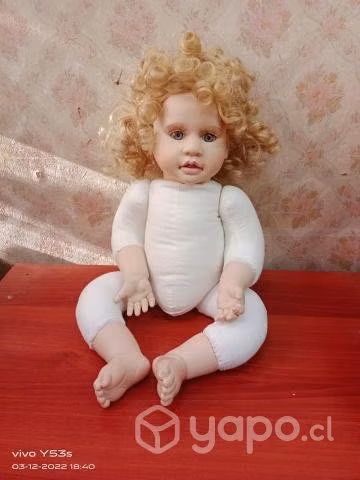 Muñeca colecciónable realista - Imagen 5