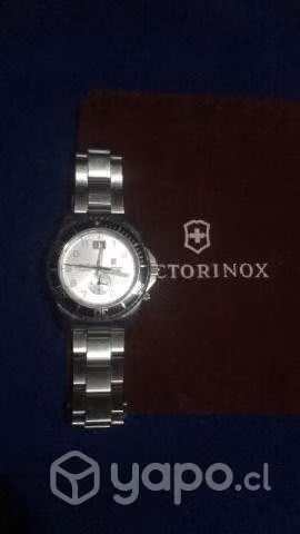 Reloj marca Victorinox Modelo Swiss Army Sapphire