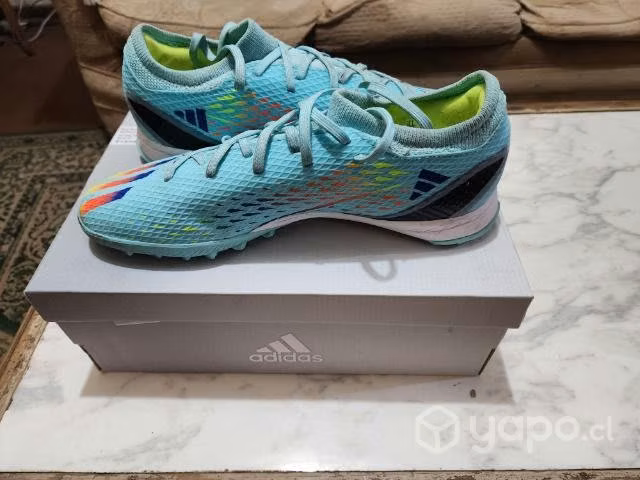 Zapatos de fútbol pasto sintético talla 42