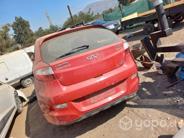 Parachoque trasero chery fiwin sport 2014