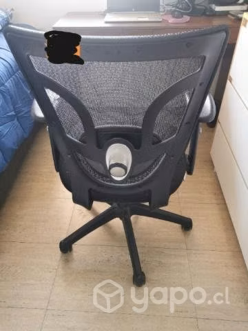 Silla escritorio ejecutiva ergonómica 40.000