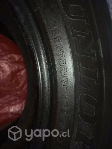 2 neumáticos usados 225/70r17c