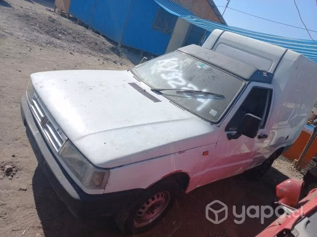 Puerta delantera izquierda fiat fiorino 1994