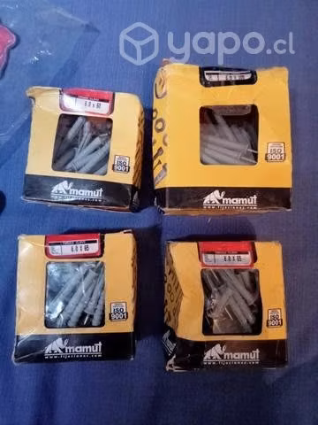 Tarugos clavos lote