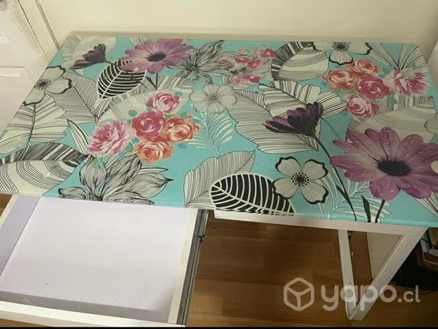 Escritorio en perfecto estado