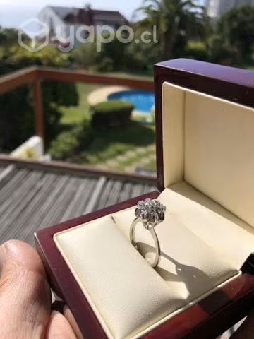 Anillo de Oro blanco con diamantes - Imagen 2