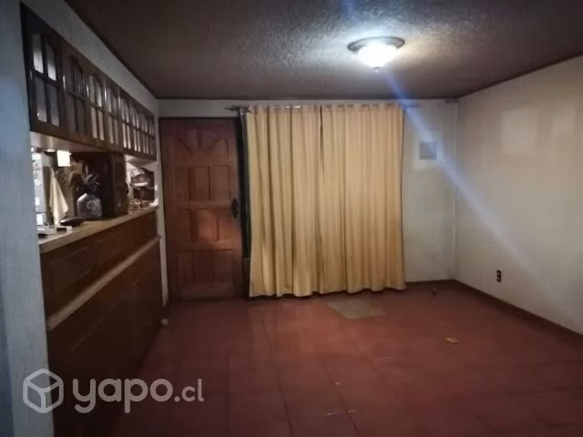 Casa en Linares (4 dormitorios, 2 baños)