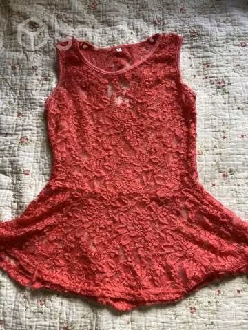 Polera con vuelo