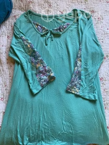 Polera con diseño