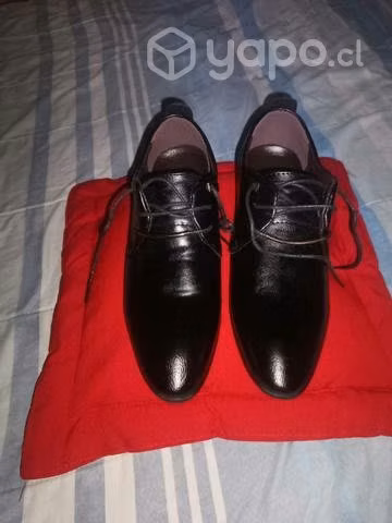 Zapatos de vestir nuevos - Imagen 3