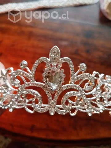 Corona tiara