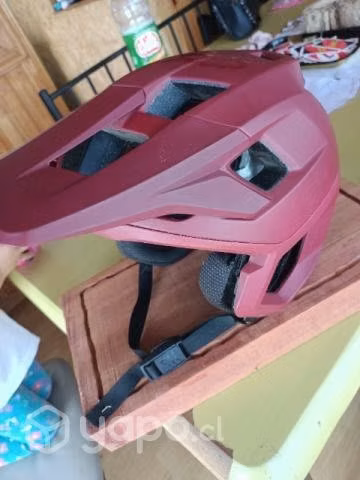 Casco FOX
