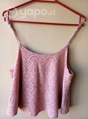 Polera tipo crop marca Forever21