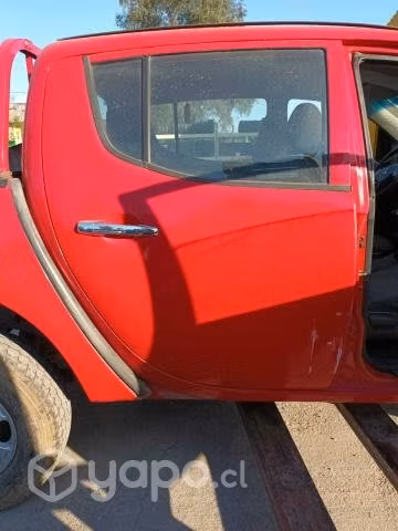Puerta Tras. Der. Mitsubishi L200 2014 Usada