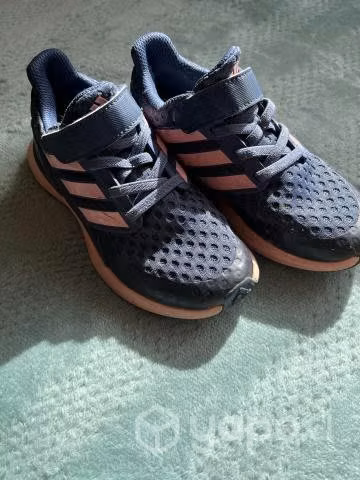 Zapatillas de niña