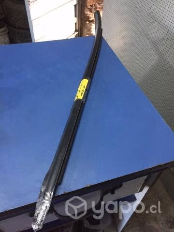 Moldura lame vidrio puerta trasera izquierda Hyund