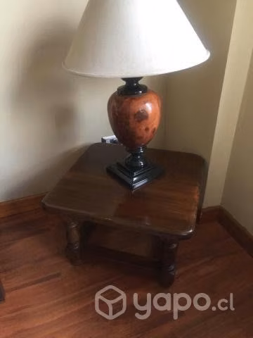 Mesa con lampara