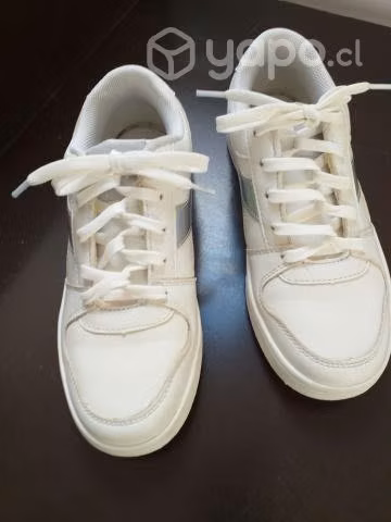 Zapatilla Diadora T35 Blanca poco uso