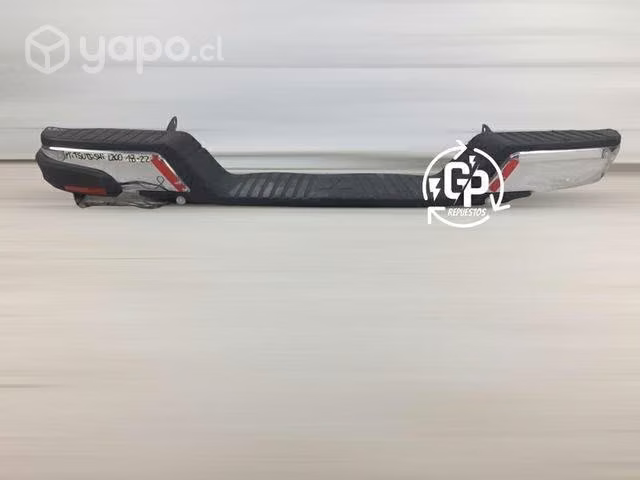 Parachoque trasero Mitsubishi l