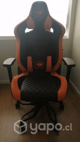 Silla gamer cougar titan pro