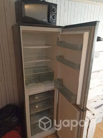 Refrigerador fensa y microondas Somela