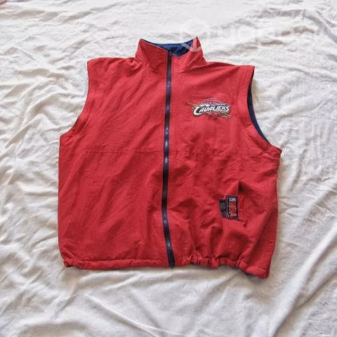 Cortavientos Reversible Con Brazos Removibles NBA