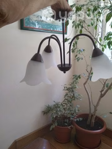 Lámpara de tres luces