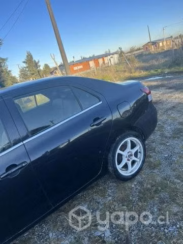 Toyota yaris 2012