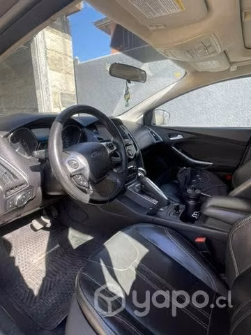 Ford focus titanium