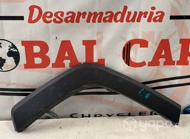 Moldura tapabarro trasero derecho RAV 4 2.0 2021