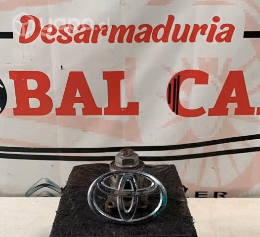 Emblema trasero RAV 4 2.0 2021 (3)