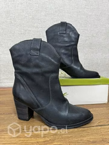 Botines Pollini 37 usados