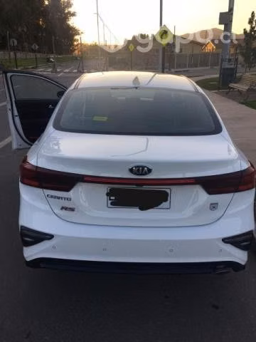 Se vende Kia Cerato 2019 - Imagen 5