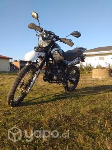 Moto Um Rx 200