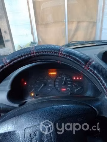 Furgón Peugeot partner para reparar