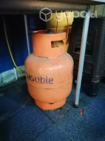 Gas