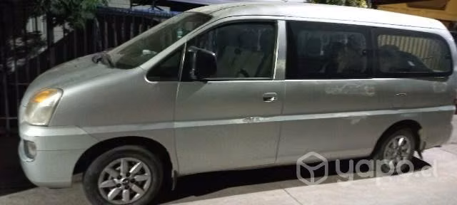 Se vende Minibus Hyundai para Desarme