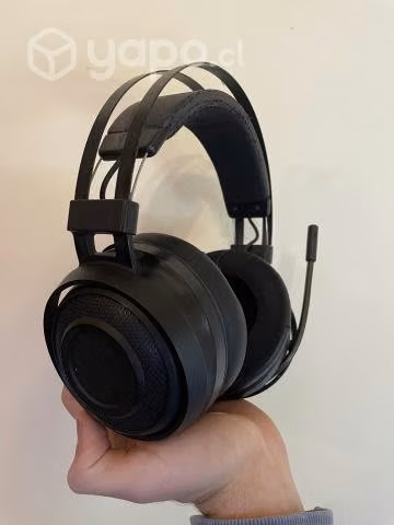 Razer Nari Essential