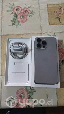 IPhone 15 Pro Max natural titanium