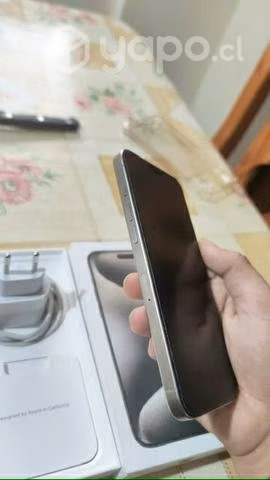 IPhone 15 Pro Max natural titanium