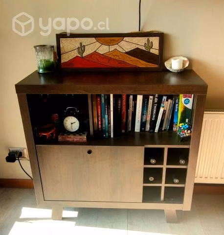 Mueble para botellas y vasos