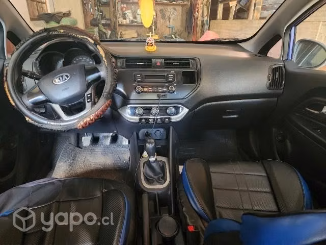 Se vende kia ría 5 2014 versión full